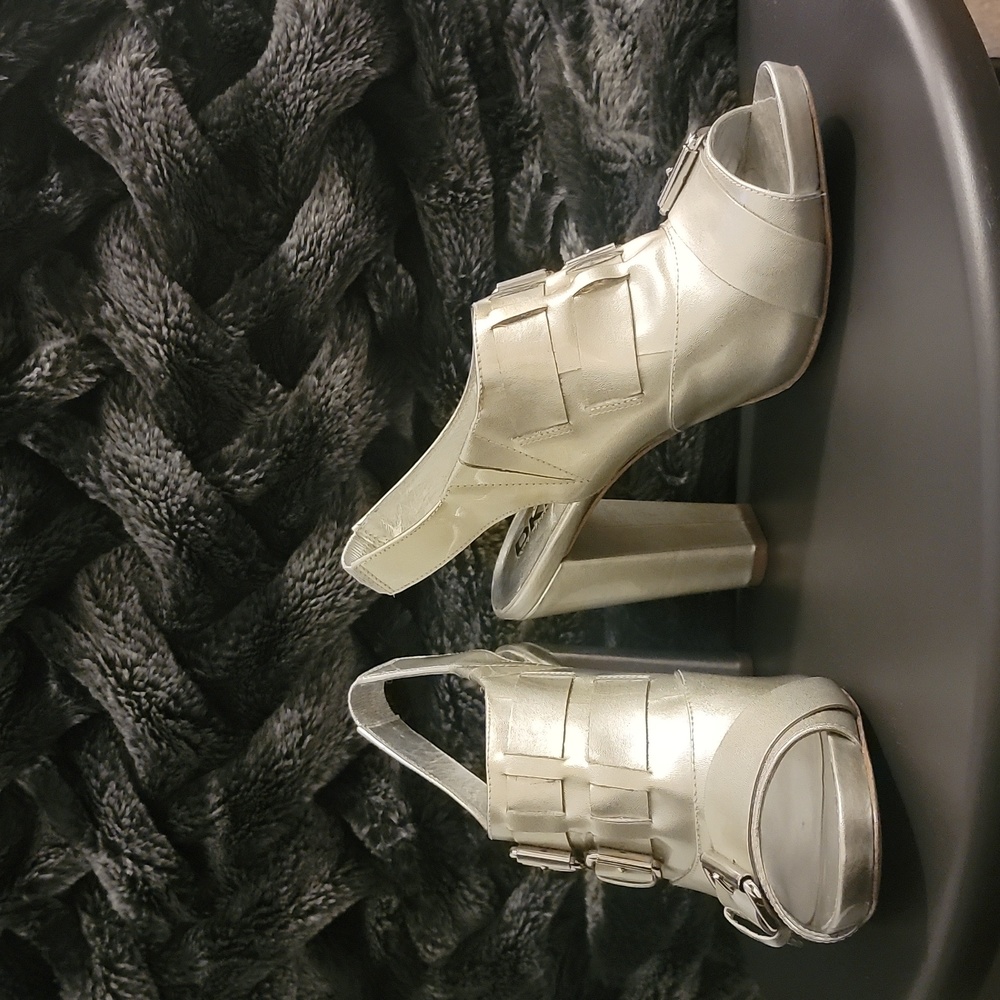 DKNY Silver Sandles